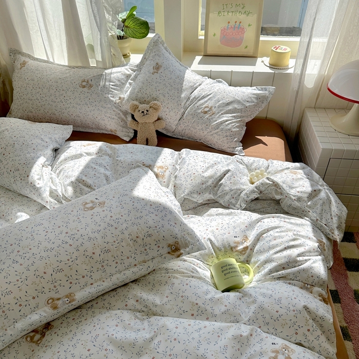 91家纺网 家纺一手货源 找家纺 宏源家纺 2025新款芦荟棉印花亲肤四件套 熊仔仔