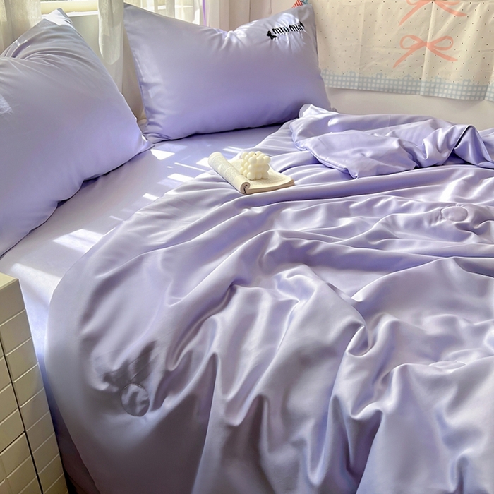 91家纺网 家纺一手货源 找家纺 花伞家居 2025新款刺绣高级感水洗真丝夏被四件套含买家秀 字母蝴蝶-星黛紫