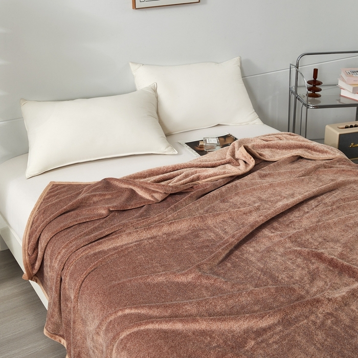 91家纺网 家纺一手货源 找家纺 馨米莱家纺 2025新款阳离子提花毯 咖色