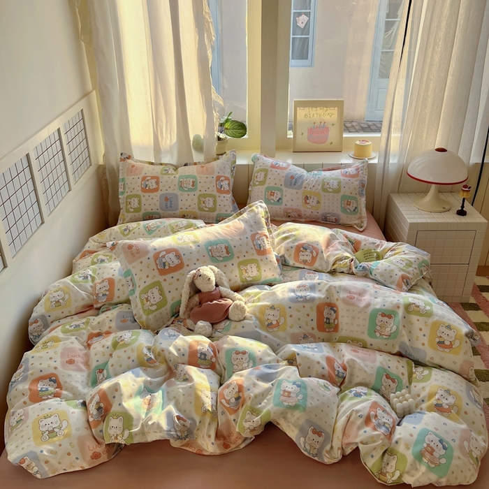 91家纺网 家纺一手货源 找家纺 宏源家纺 2025新款芦荟棉印花亲肤四件套 小猫日记