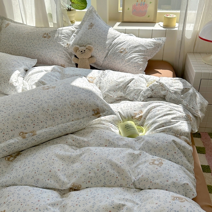 91家纺网 家纺一手货源 找家纺 宏源家纺 2025新款芦荟棉印花亲肤四件套 熊仔仔