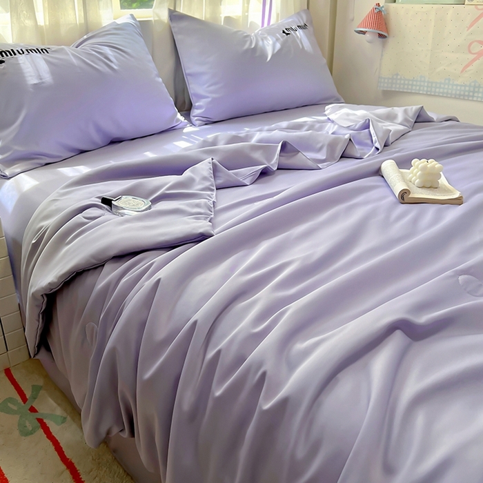 91家纺网 家纺一手货源 找家纺 花伞家居 2025新款刺绣高级感水洗真丝夏被四件套含买家秀 字母蝴蝶-星黛紫