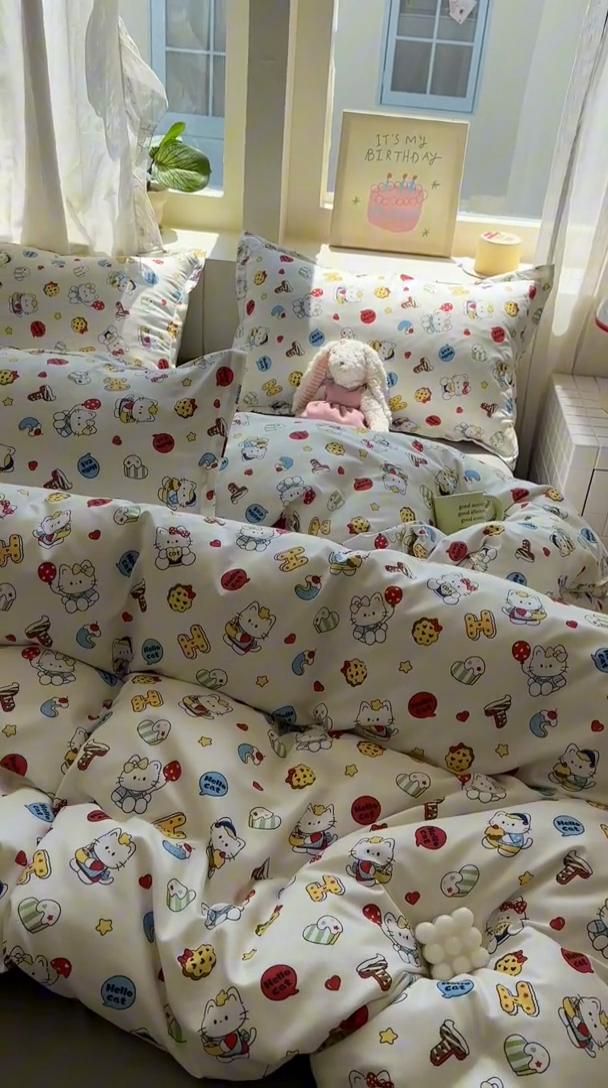 91家纺网 家纺一手货源 找家纺 宏源家纺 2025新款芦荟棉印花亲肤四件套 萌萌猫灰