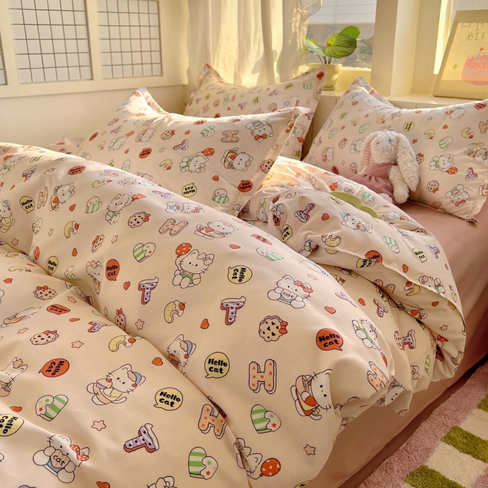 91家纺网 家纺一手货源 找家纺 宏源家纺 2025新款芦荟棉印花亲肤四件套 萌萌猫粉