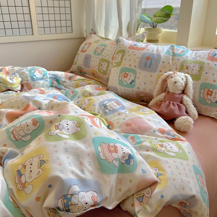 91家纺网 家纺一手货源 找家纺 宏源家纺 2025新款芦荟棉印花亲肤四件套 小猫日记