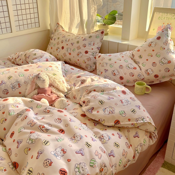 91家纺网 家纺一手货源 找家纺 宏源家纺 2025新款芦荟棉印花亲肤四件套 萌萌猫粉