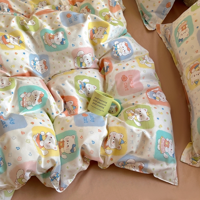 91家纺网 家纺一手货源 找家纺 宏源家纺 2025新款芦荟棉印花亲肤四件套 小猫日记