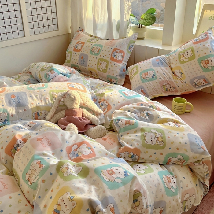 91家纺网 家纺一手货源 找家纺 宏源家纺 2025新款芦荟棉印花亲肤四件套 小猫日记