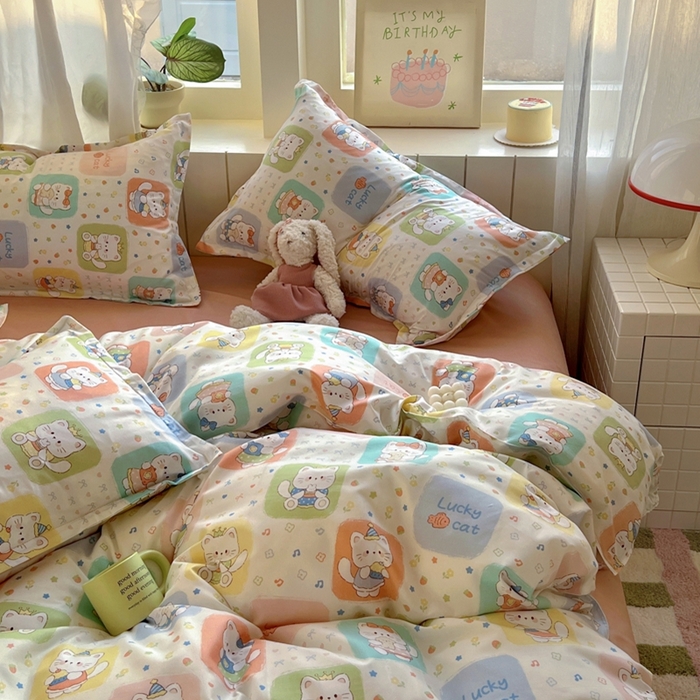 91家纺网 家纺一手货源 找家纺 宏源家纺 2025新款芦荟棉印花亲肤四件套 小猫日记