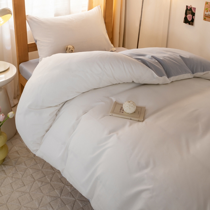 91家纺网 家纺一手货源 找家纺 芷凡家纺 2024新款水洗磨毛纯色双拼学生三件套四件套 普白+银灰