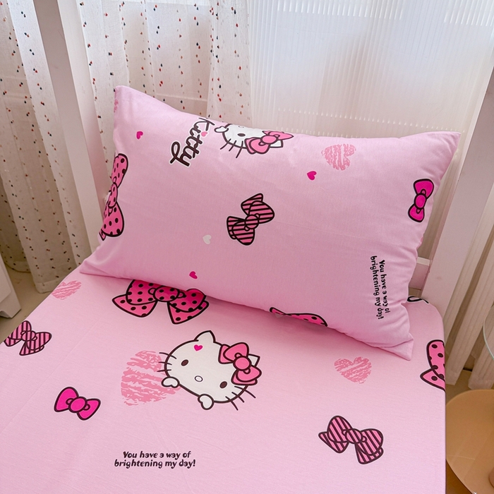 91家纺网 家纺一手货源 找家纺 沐辰 2025新款全棉纯棉三丽鸥学生季系列三四件套 粉红凯蒂猫