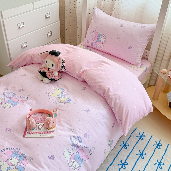 91家纺网 家纺一手货源 找家纺 沐辰 2025新款全棉纯棉三丽鸥学生季系列三四件套 开心美乐蒂