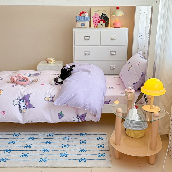 91家纺网 家纺一手货源 找家纺 沐辰 2025新款全棉纯棉三丽鸥学生季系列三四件套 葡萄库洛米