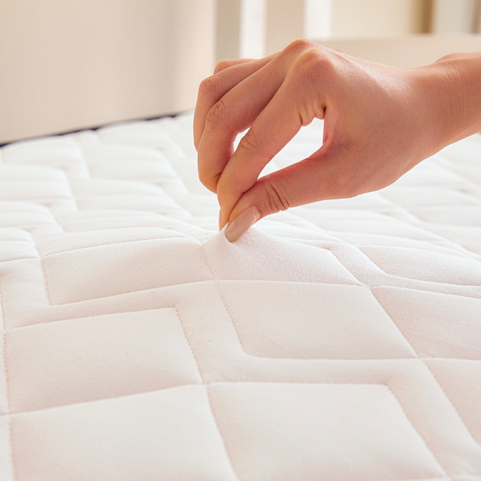 91家纺网 家纺一手货源 找家纺 （总）张先生床垫 2025新款A类牛奶丝乳胶记忆棉学生床垫-场景二（拼多多禁止上架）