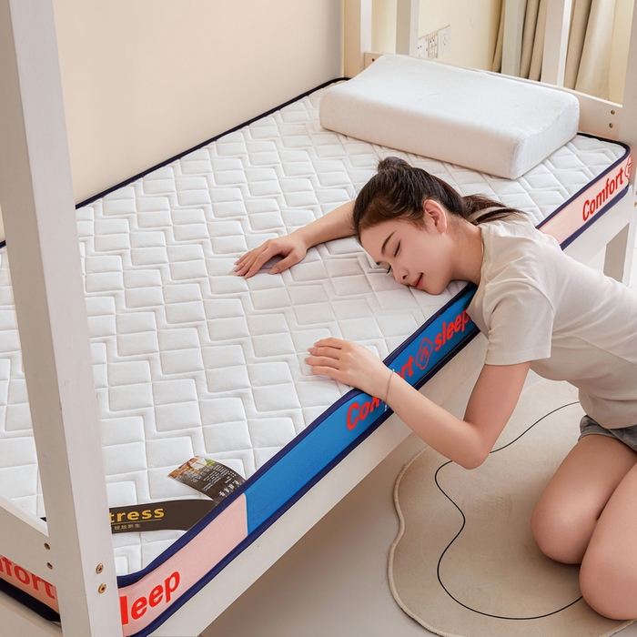 91家纺网 家纺一手货源 找家纺 张先生床垫 2025新款A类牛奶丝乳胶记忆棉学生床垫-场景二 舒睡白