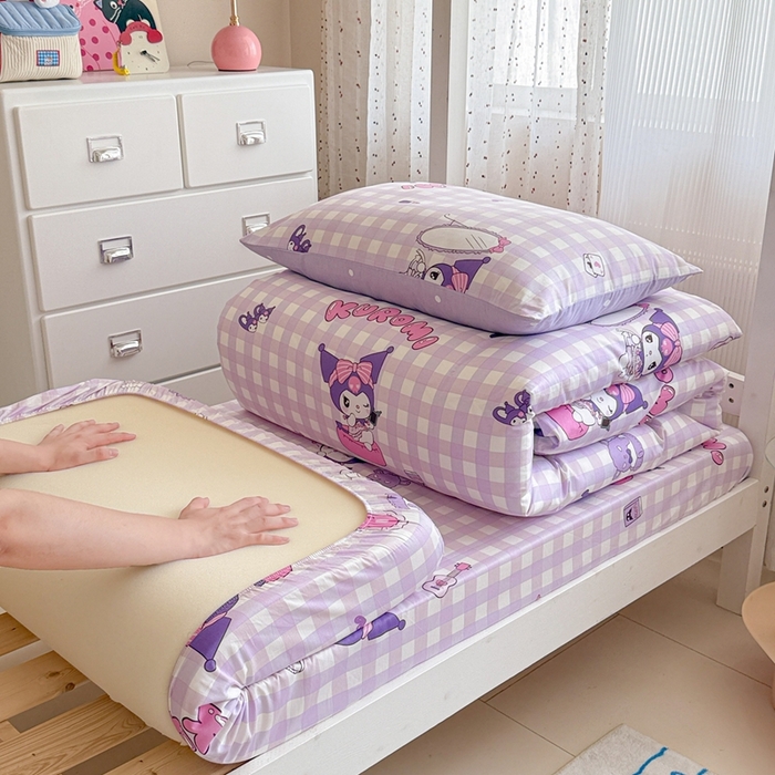 91家纺网 家纺一手货源 找家纺 沐辰 2025新款全棉纯棉三丽鸥学生季系列单床笠单品床笠单件床笠 紫格库洛米