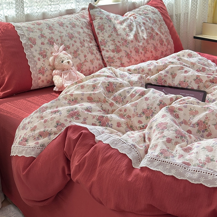 91家纺网 家纺一手货源 找家纺 罗亿家纺 2025新款云感双层纱全棉纯棉镂空花边四件套 梦境-星眠云野