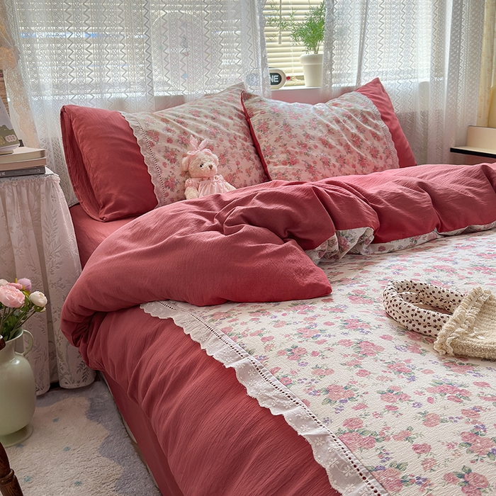 91家纺网 家纺一手货源 找家纺 罗亿家纺 2025新款云感双层纱全棉纯棉镂空花边四件套 梦境-星眠云野