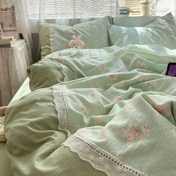 91家纺网 家纺一手货源 找家纺 罗亿家纺 2025新款云感双层纱全棉纯棉镂空花边四件套 梦境-奶油气泡