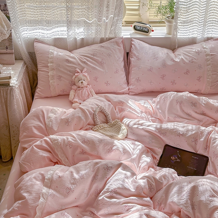 91家纺网 家纺一手货源 找家纺 罗亿家纺 2025新款云感双层纱全棉纯棉镂空花边四件套 梦境-心愿