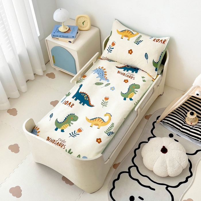 91家纺网 家纺一手货源 找家纺 吉咪兔家纺 2025新款全棉纯棉幼儿园三件套儿童被褥六件套宝宝午睡入园婴儿床床上用品 恐龙家族