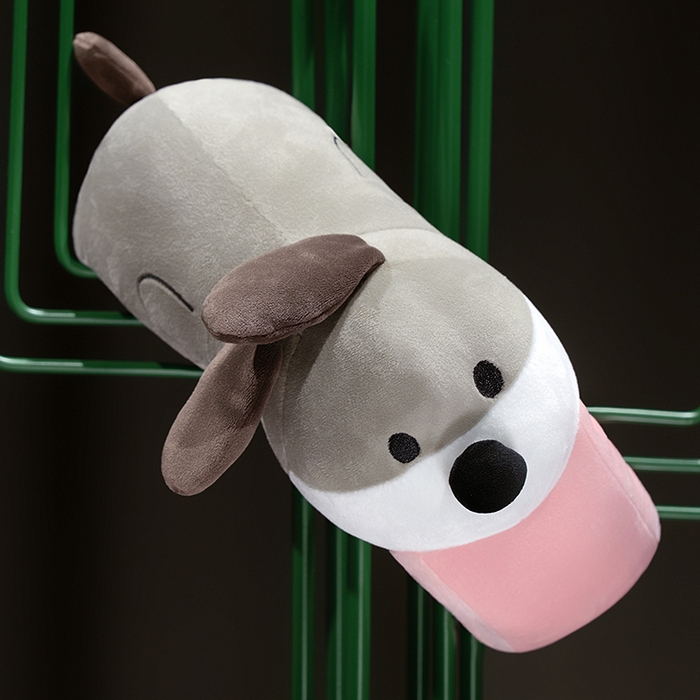 91家纺网 家纺一手货源 找家纺 （总）仟亿莱2025新款长舌狗系列趣味U枕