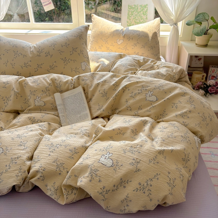 91家纺网 家纺一手货源 找家纺 耀达家居 2025新款木棉A类有氧双层纱四件套小清新碎花床单宿舍三件套 安琪拉