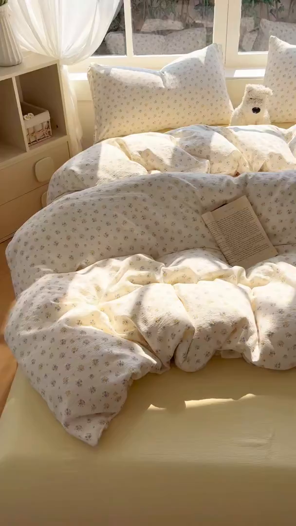 91家纺网 家纺一手货源 找家纺 耀达家居 2025新款木棉A类有氧双层纱四件套小清新碎花床单宿舍三件套 梨梦