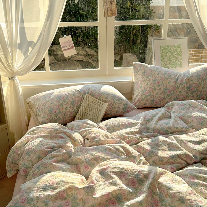 91家纺网 家纺一手货源 找家纺 耀达家居 2025新款木棉A类有氧双层纱四件套小清新碎花床单宿舍三件套 情书