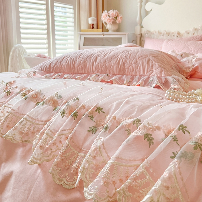 91家纺网 家纺一手货源 找家纺 网红馆 2025新款蕾丝花边全棉床裙四件套晨暮花间系列 粉色