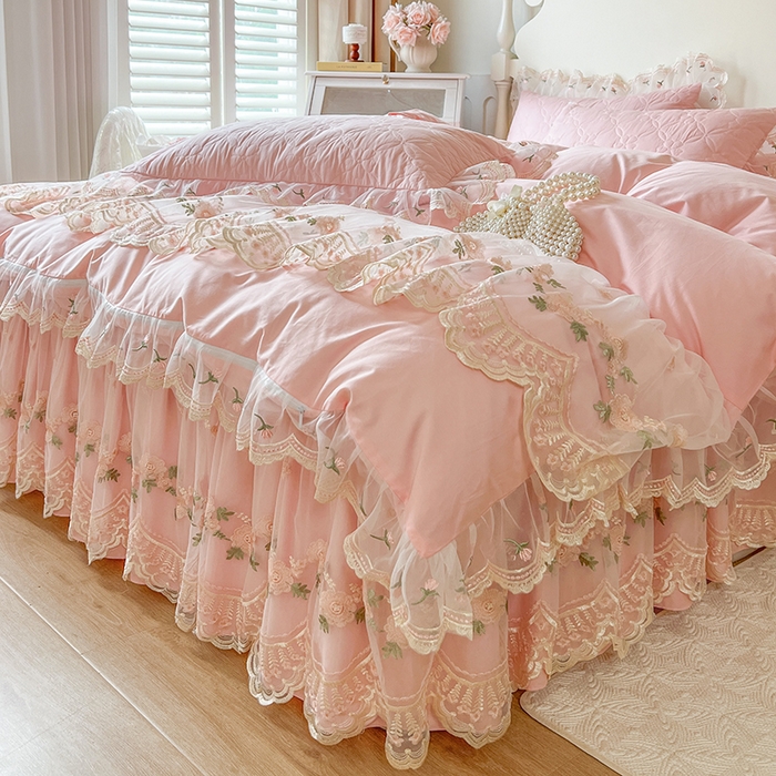 91家纺网 家纺一手货源 找家纺 网红馆 2025新款蕾丝花边全棉床裙四件套晨暮花间系列 粉色