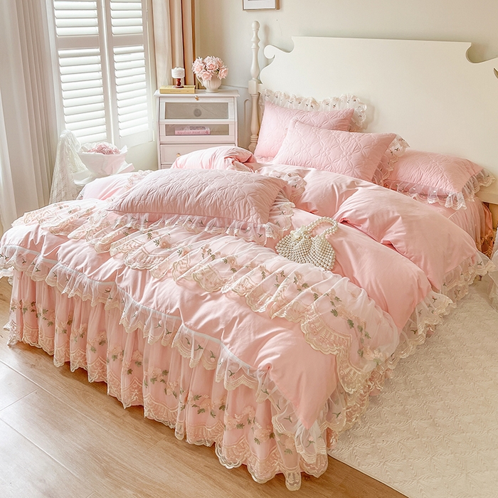 91家纺网 家纺一手货源 找家纺 网红馆 2025新款蕾丝花边全棉床裙四件套晨暮花间系列 粉色