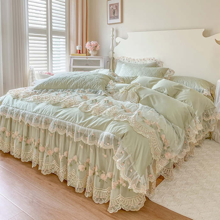 91家纺网 家纺一手货源 找家纺 网红馆 2025新款蕾丝花边全棉床裙四件套晨暮花间系列 麦绿