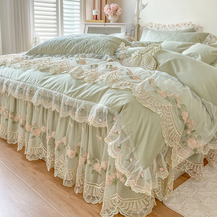 91家纺网 家纺一手货源 找家纺 网红馆 2025新款蕾丝花边全棉床裙四件套晨暮花间系列 麦绿