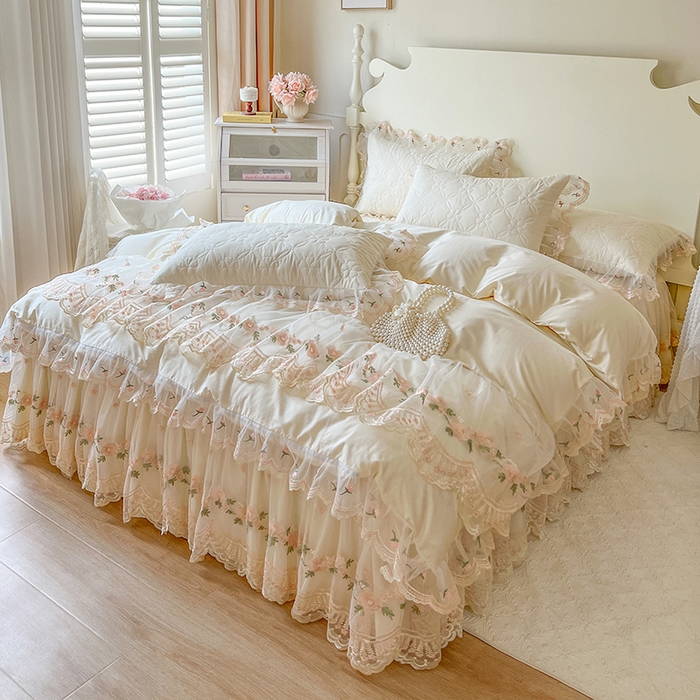 91家纺网 家纺一手货源 找家纺 网红馆 2025新款蕾丝花边全棉床裙四件套晨暮花间系列 米色