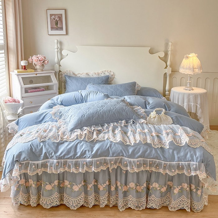 网红馆 2025新款蕾丝花边全棉床裙四件套晨暮花间系列 雾蓝