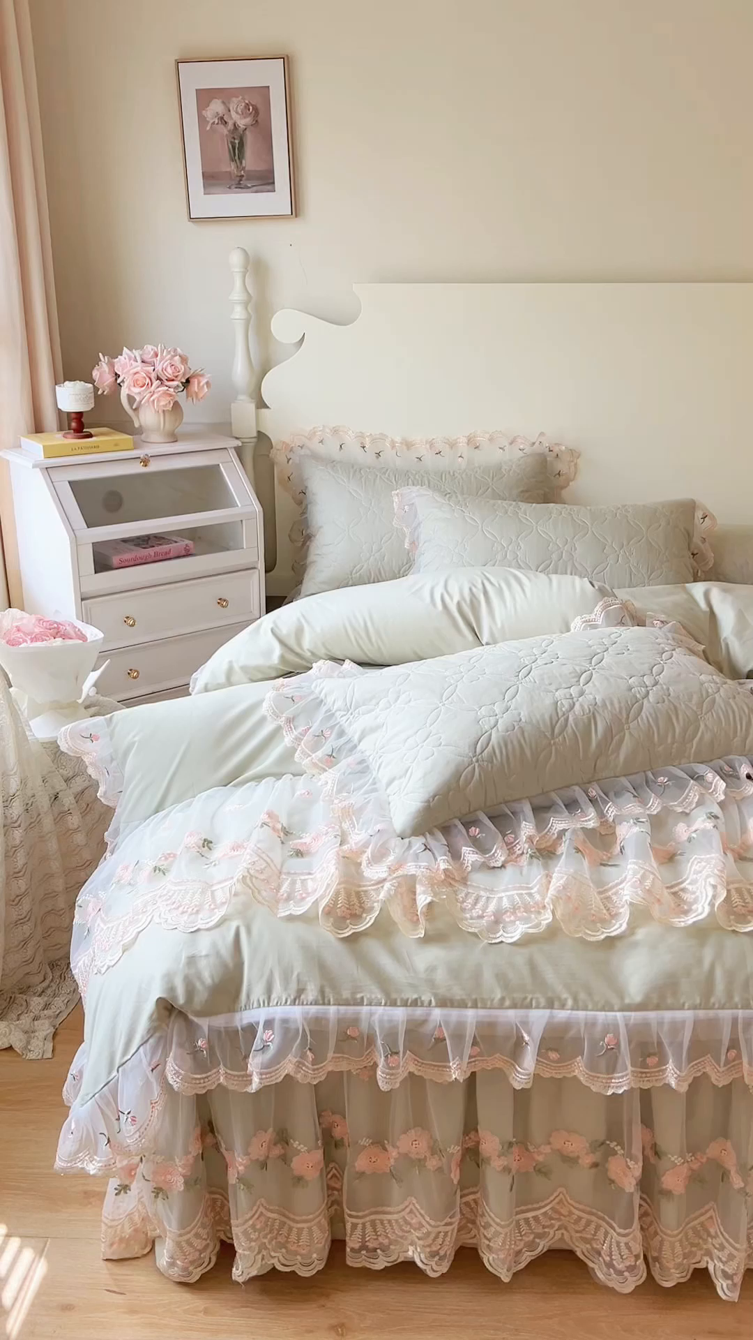 91家纺网 家纺一手货源 找家纺 网红馆 2025新款蕾丝花边全棉床裙四件套晨暮花间系列 麦绿