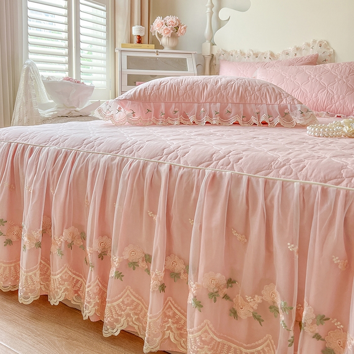 91家纺网 家纺一手货源 找家纺 网红馆 2025新款蕾丝花边全棉床裙晨暮花间系列 粉色