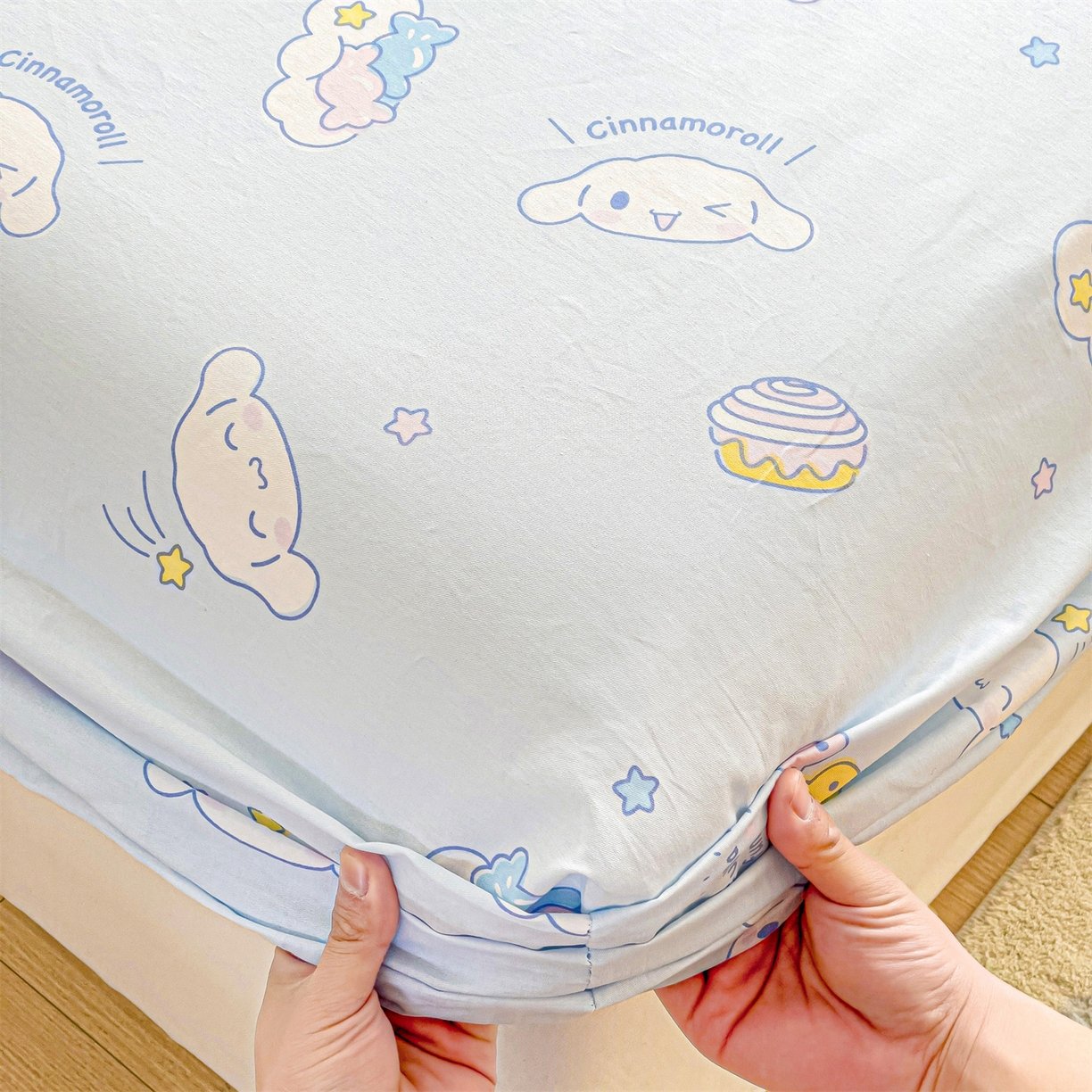 91家纺网 家纺一手货源 找家纺 名兮家居 2025新款全棉纯棉13372经典奥特曼-三丽鸥成人床床笠单件单床笠【含防伪标】 蛋糕玉桂狗