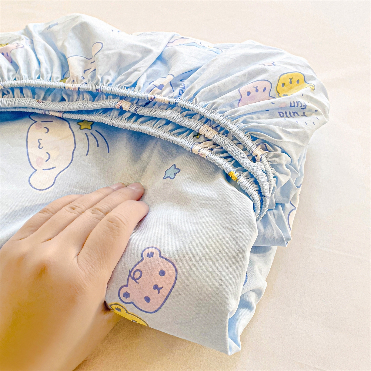 91家纺网 家纺一手货源 找家纺 名兮家居 2025新款全棉纯棉13372经典奥特曼-三丽鸥成人床床笠单件单床笠【含防伪标】 蛋糕玉桂狗