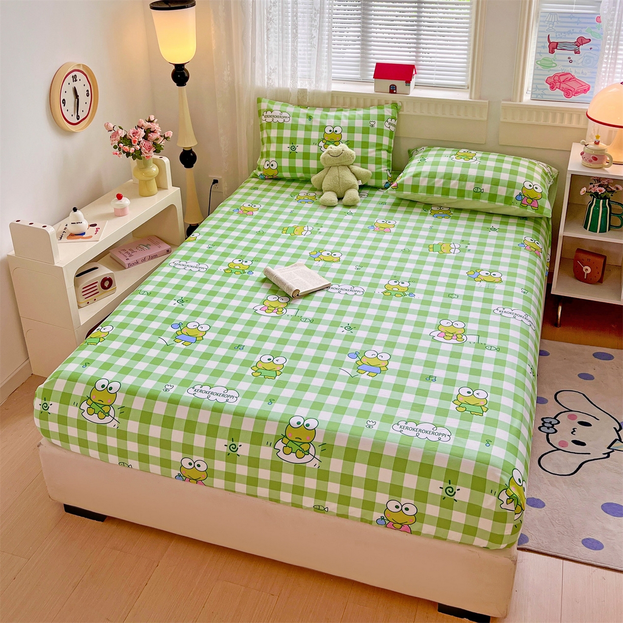 91家纺网 家纺一手货源 找家纺 名兮家居 2025新款全棉纯棉13372经典奥特曼-三丽鸥成人床床笠单件单床笠【含防伪标】 格子大眼蛙