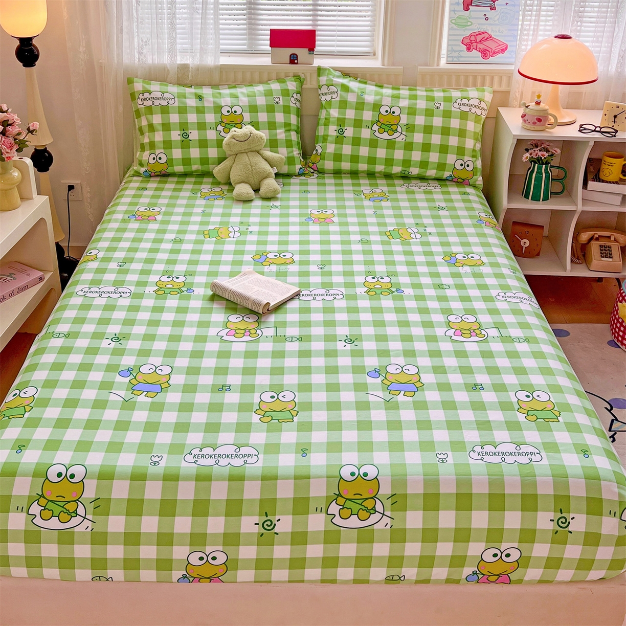 91家纺网 家纺一手货源 找家纺 名兮家居 2025新款全棉纯棉13372经典奥特曼-三丽鸥成人床床笠单件单床笠【含防伪标】 格子大眼蛙