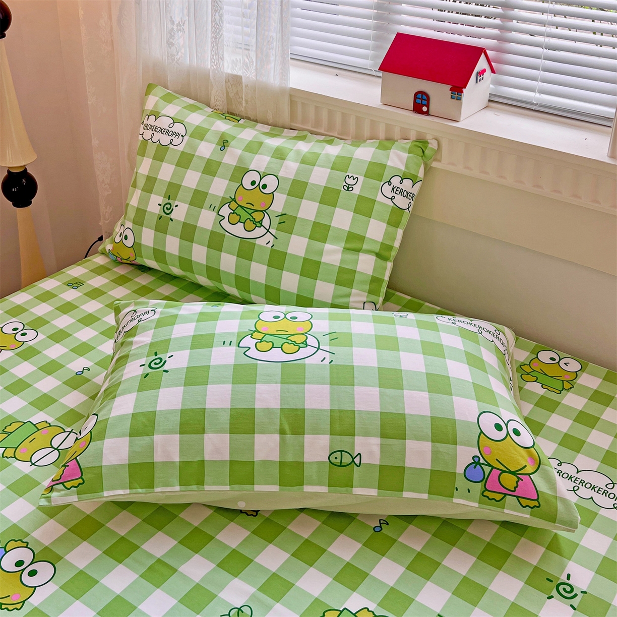 91家纺网 家纺一手货源 找家纺 名兮家居 2025新款全棉纯棉13372经典奥特曼-三丽鸥成人床床笠单件单床笠【含防伪标】 格子大眼蛙