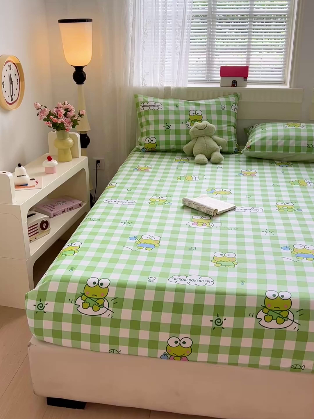 91家纺网 家纺一手货源 找家纺 名兮家居 2025新款全棉纯棉13372经典奥特曼-三丽鸥成人床床笠单件单床笠【含防伪标】 格子大眼蛙