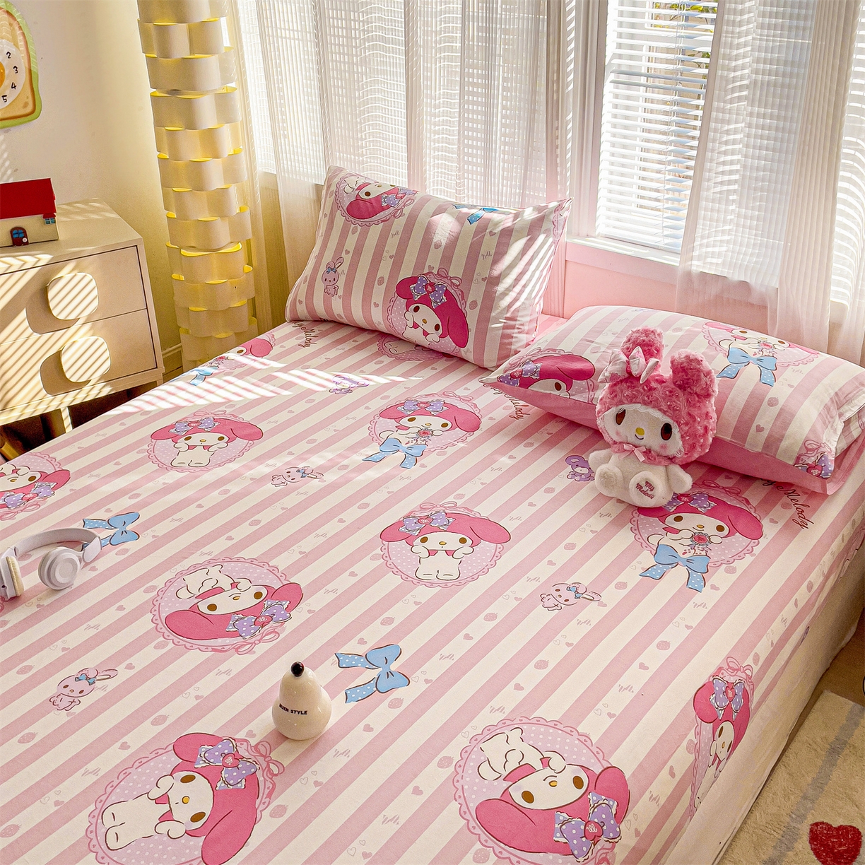 91家纺网 家纺一手货源 找家纺 名兮家居 2025新款全棉纯棉13372经典奥特曼-三丽鸥成人床床笠单件单床笠【含防伪标】 竖条美乐蒂