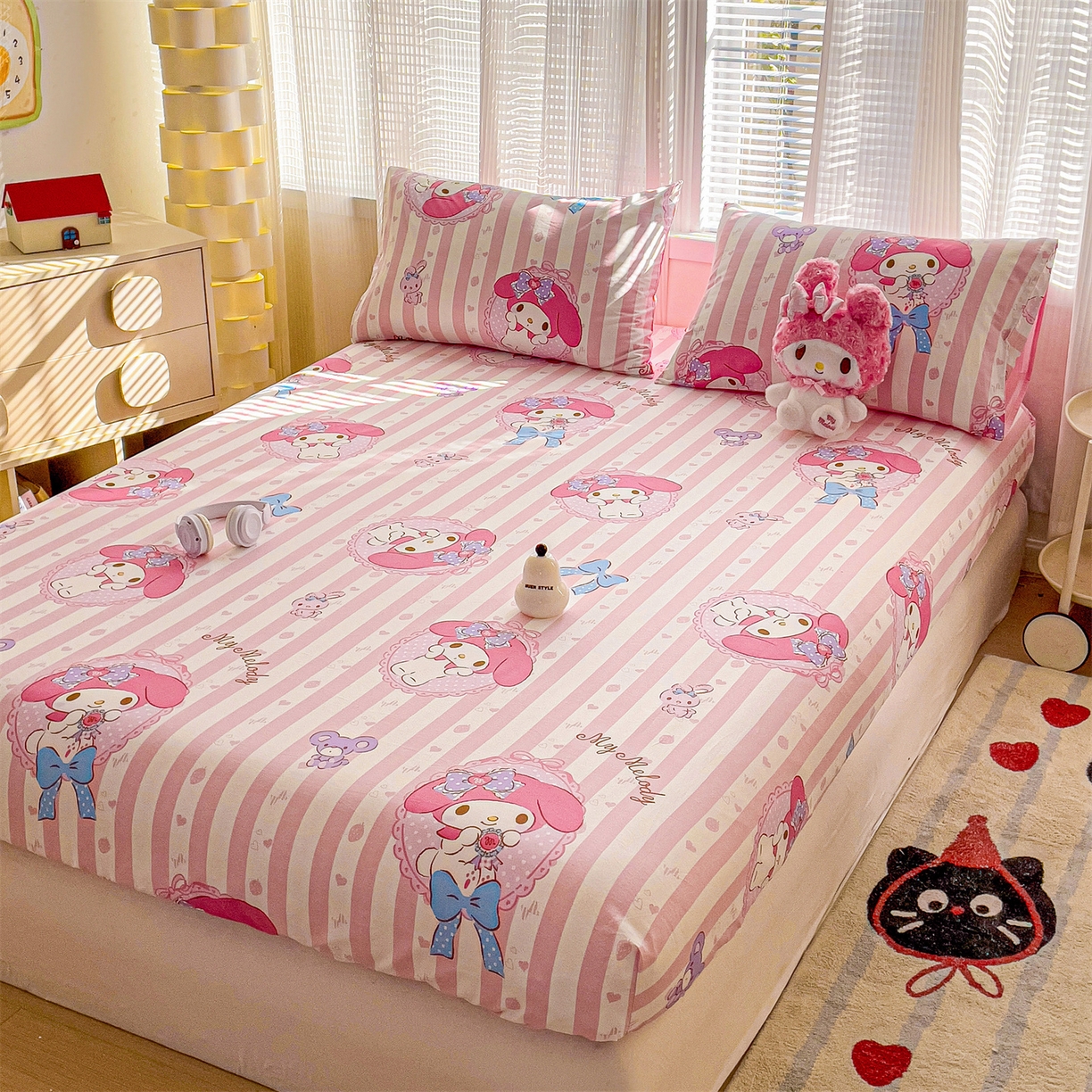 91家纺网 家纺一手货源 找家纺 名兮家居 2025新款全棉纯棉13372经典奥特曼-三丽鸥成人床床笠单件单床笠【含防伪标】 竖条美乐蒂