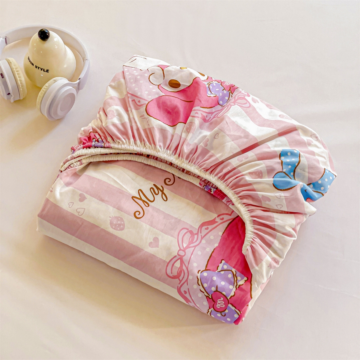 91家纺网 家纺一手货源 找家纺 名兮家居 2025新款全棉纯棉13372经典奥特曼-三丽鸥成人床床笠单件单床笠【含防伪标】 竖条美乐蒂