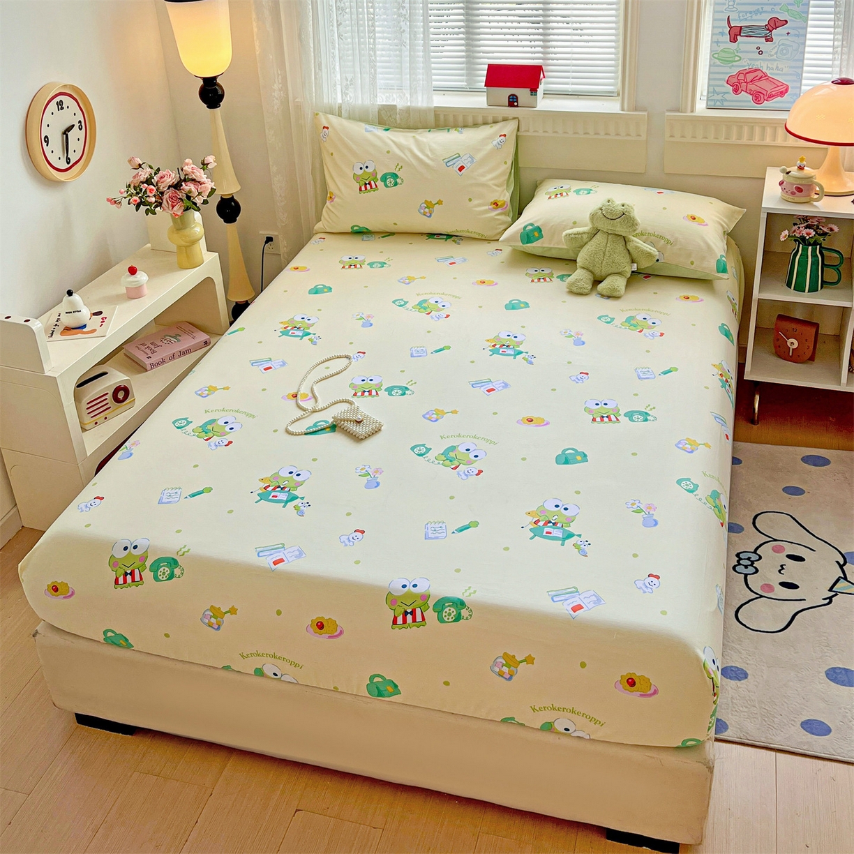 91家纺网 家纺一手货源 找家纺 名兮家居 2025新款全棉纯棉13372经典奥特曼-三丽鸥成人床床笠单件单床笠【含防伪标】 悠闲大眼蛙