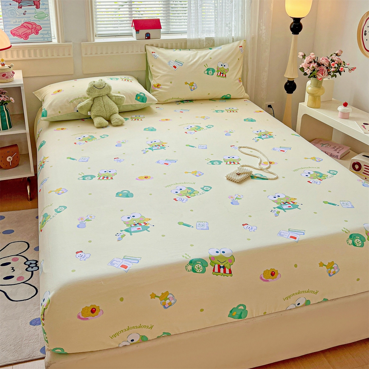 91家纺网 家纺一手货源 找家纺 名兮家居 2025新款全棉纯棉13372经典奥特曼-三丽鸥成人床床笠单件单床笠【含防伪标】 悠闲大眼蛙