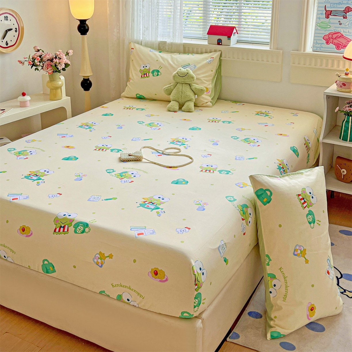 91家纺网 家纺一手货源 找家纺 名兮家居 2025新款全棉纯棉13372经典奥特曼-三丽鸥成人床床笠单件单床笠【含防伪标】 悠闲大眼蛙